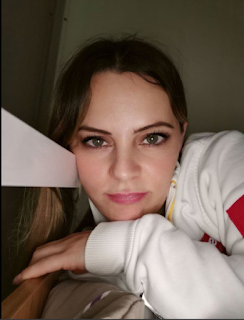 İki Arkadaş Eve Attıkları Kadını Sikip İçine Boşalıyorlar